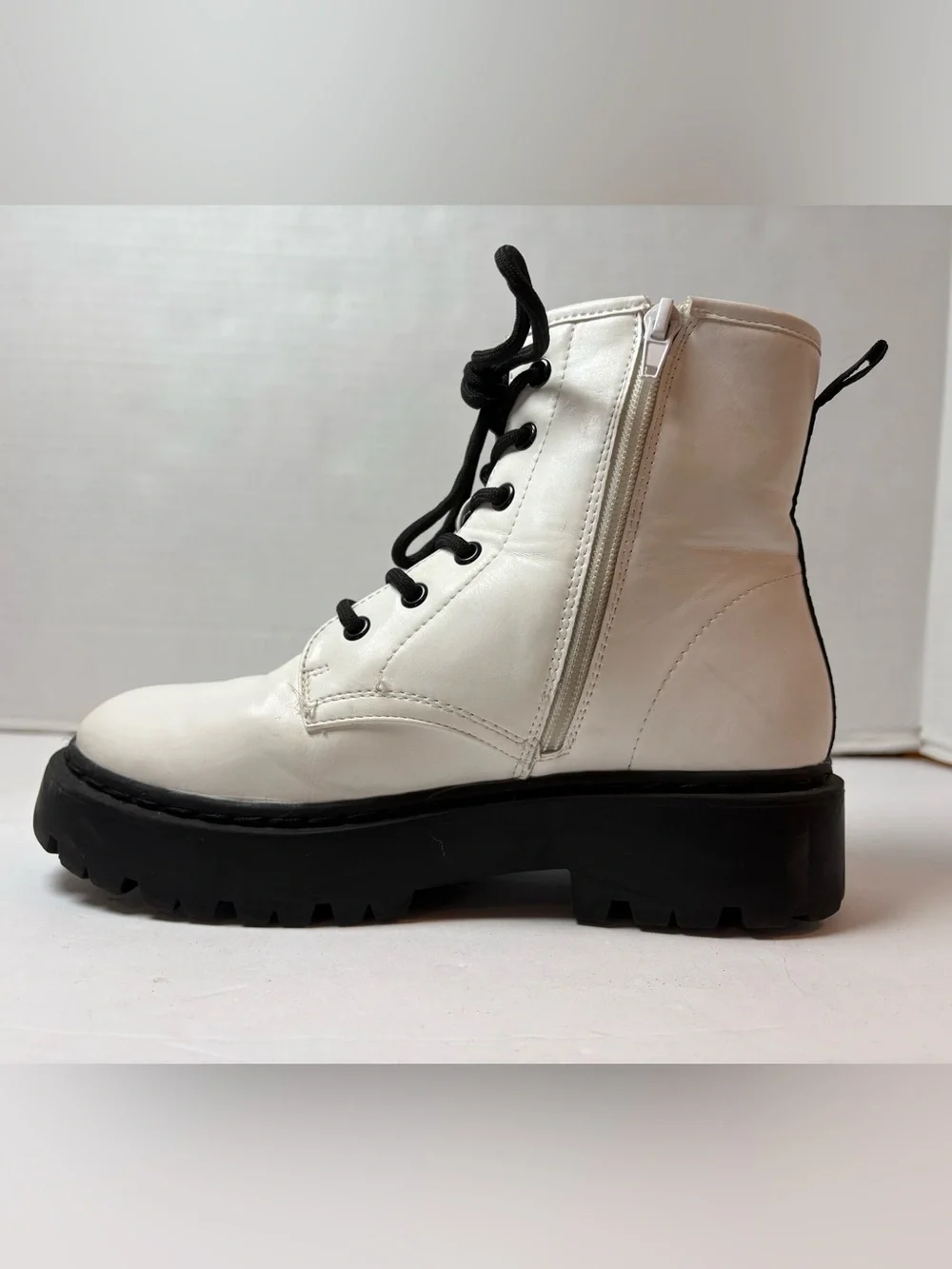 Steve Madden boots have